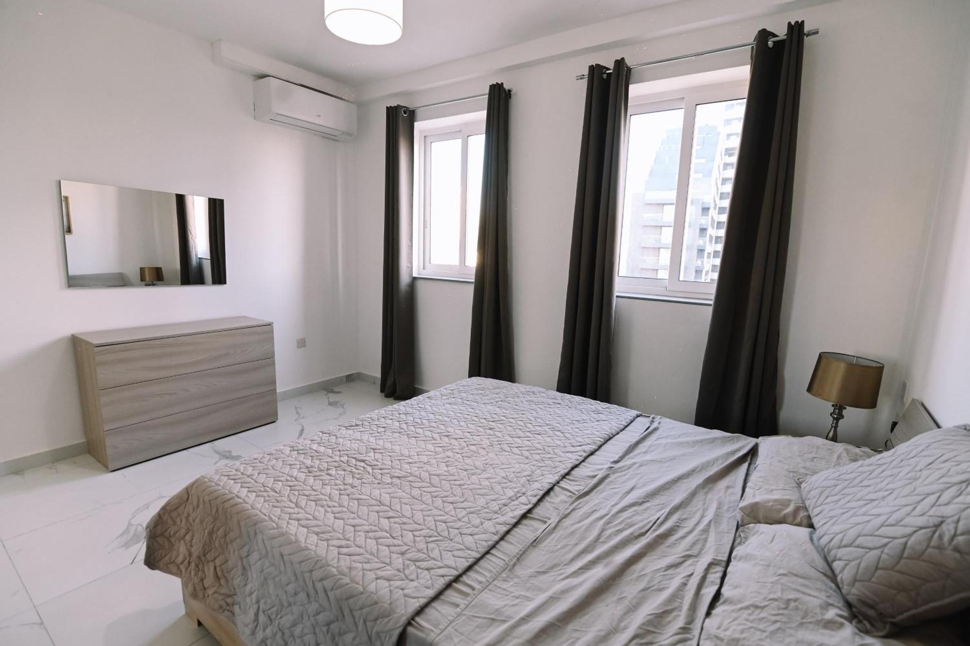 Bright 2 Bedroom Flat In Sliema! Exterior foto
